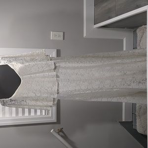 Torrid ivory lace wedding dress with capulet sleeves and train, size 16